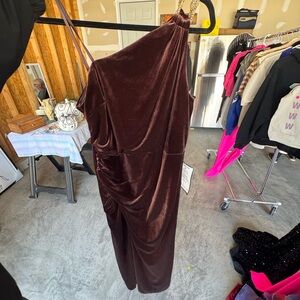 Adrianna Papell One-Shoulder Velvet Dress in Deep Brown
